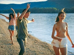 Blasen, Braunhaarige, Schwanz, Fingern, Handjob, Küssen, Jungendliche (18+)