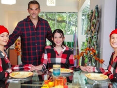 18 jaar, Grote lul, Pijpbeurt, Hondjeshouding, Keuken, Orgie, Mager, Tiener