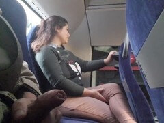 Sucer une bite, Bus, Branlette thaïlandaise, Masturbation, Mère que j'aimerais baiser, Maman, Suçant