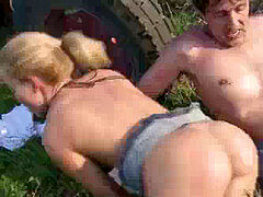 Anaal, Dochter, Boederij, Monster, Buiten