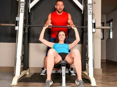 デカ尻, デカパイ, 茶髪の, 毛深い, 手コキする, なめる, スポーツ, ティーン