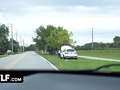 Voiture, Homme nu et filles habillées, Habillées, Tir de sperme, Faciale, Mature, Argent, Pov