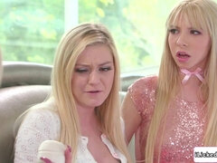 Сидя на лице, Лесбиянка, Мастурбация, Милф, Крошечные, Мачеха, Молоденькие, Сиськи