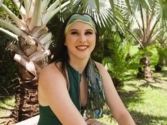 Sucer une bite, En levrette, Hard, Talons, Seins naturels, Culottes ou slips, Chevaucher, Fessée