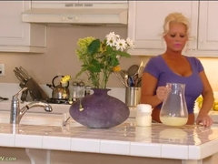 Blonde, Poupée, Jeans, Cuisine, Culottes ou slips, Rasée, Solo