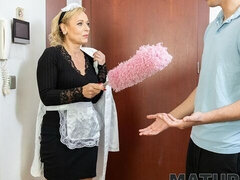 Grosser arsch, Grosser schwanz, Blondine, Blasen, Hundestellung, Reif, Kurzes haar