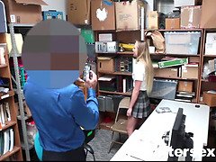 Hinterzimmer, Blasen, Geschnappt, Hardcore, Hd, Schulmädchen, Jungendliche (18+), Uniform