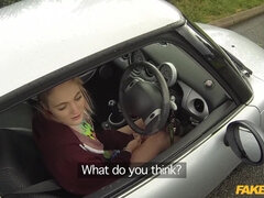 Auto, Schmutzig, Emotionale dirne, Handjob, Im freien, Student, Uniform, Spanner