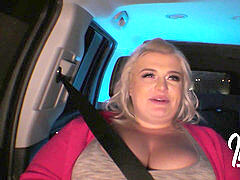 Belle grosse femme bgf, Derrière les coulisses, Gros cul, Rondelette