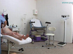 Doctor Exams Her Cunt - Medical Fetish