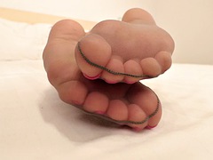 Feet 001
