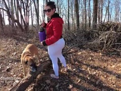 Amateur, Cul, Brunette brune, Exhib, Mère que j'aimerais baiser, De plein air, String, Épouse