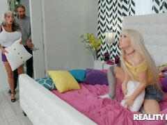 En levrette, Faciale, Léchez, Chatte, Réalité