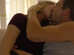 Cul, Blonde, Sucer une bite, Tromperie, En levrette, Seins naturels, Tatouage, Nénés