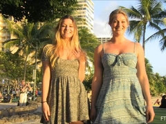 En gros plan de très près, Béant, Public, Solo, Sous la jupe, Mouillée