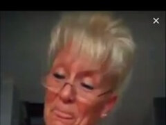 Spanish Periscope granny MILF masturbating in private group (No Sound)