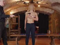 Sadomasochismus, Braunhaarige, Erniedrigung, Nippel, Piercing, Bestrafung, Muschi, Hoch
