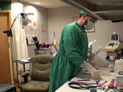 Africain, Gros seins, Plantureuse, Gode, Médecin, Noir ébène, Seins naturels, Étudiant