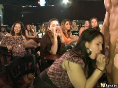 Любители, Большая жопа, Минет, Семяизвержение, Член, Пьяные, Мастурбация, Обнаженные