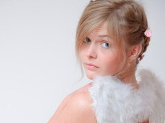 Enthousiasteling, Grote kont, Blond, Vingeren, Masturbatie, Natuurlijke tieten, Alleen, Tiener