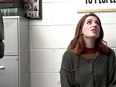 Хд, В офисе, Полиция