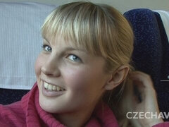 Enthousiasteling, Grote mammen, Blond, Pijpbeurt, Masturbatie, Natuurlijke tieten, Gezichtspunt, Openbaar
