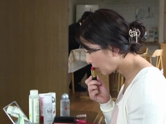 Asiatique, Gros seins, Sucer une bite, Poilue, Japonaise, Seins naturels, Chatte, Nénés