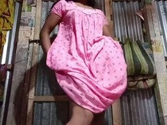 Young Indian babe and mature bhabhi in hot desi action