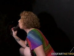 Grote kont, Oudere vrouw, Sperma shot, Muurgat, Hardcore, Interraciaal, Rijpe lesbienne, Monster