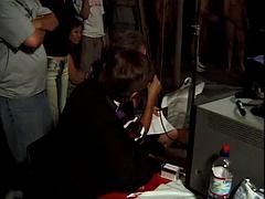 Verga grande, Concurso, Chupando