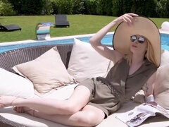 Grosser schwanz, Bikini, Spermaladung, Schwanz, Handjob, Hd, Pool, Dürr