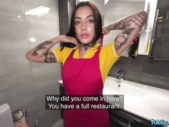 18 ans, Gros cul, Grosse bite, Gros seins, Sucer une bite, En levrette, Pénis, Adolescente