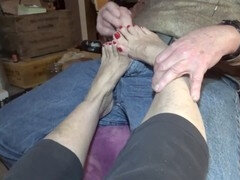 Américain, Tante, Femme couguar, Tir de sperme, Pieds, Talons, Mature, Tabou