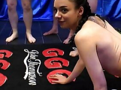 Blasen, Viele männer bespritzen eine frau, Sperma im mund, Kehlenfick, Hardcore, Latina, Schlampe, Schlucken