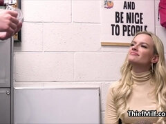 Blondine, Dildo, Fingern, Hardcore, Mutti, Büro, Spion, Gestohlen