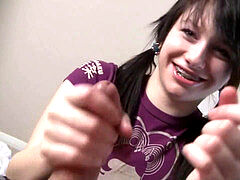 Enthousiasteling, Bruinharig, Sperma shot, Handbeurt, Huisgemaakt, Tiener