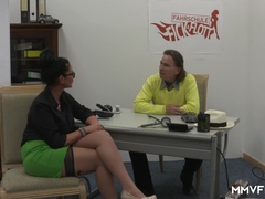 Брюнетки, Секс без цензуры, Нейлон