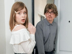 18 ans, Gros cul, Grosse bite, Brunette brune, En levrette, Lait, Naturelle, Nénés