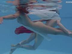 Amateur, Culo, Novia, Pequeña, Piscina, Ruso, Adolescente, Bajo el agua