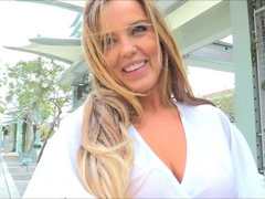 Nahaufnahme, Kleid, Absätze, Massage, Masturbation, Orgasmus, Öffentlich, Weibliche ejakulation