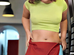 Gros seins, En levrette, Lunettes, Insertion, Lesbienne, Léchez, Pov, Chatte