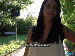 Gros seins, Sucer une bite, Brunette brune, Branlette thaïlandaise, Argent, De plein air, Fessée, Nénés