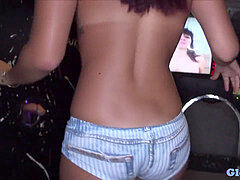 Sucer une bite, Brunette brune, Trou de la gloire, Rousse roux