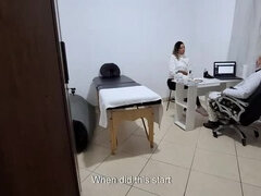 Anal, Culo grande, Examen, Penetracion con dedos, Despelote, Ginecologo, Madres para coger, Portugués