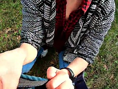 Enthousiasteling, Grote lul, Sperma shot, Sperma in gezicht, Eerste keer, Handbeurt, Openbaar, Tiener