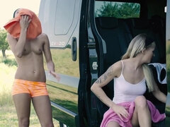 Kont, Lieveling, Gek, Tsjechisch, Erotisch, Likken, Kut duiken, Tieten likken