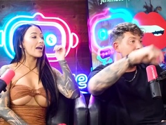 Брюнетки, Карлики, Милф, Молоденькие, Вебкамера