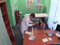 Fake Hospital - Slinky Babe Orgasms On Doctor's Male Pole 1