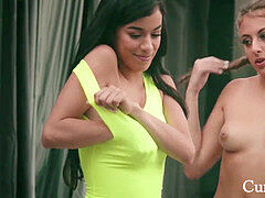 Besar, Lesbiana, Pequeña, Bajo el agua