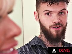 Anal, Tetas grandes, Rubia, Mamada, Sexo duro, Fiesta, Seducido, Transexual